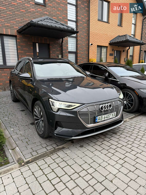 Позашляховик / Кросовер Audi e-tron 2020 в Вінниці фото 11 Позашляховик / Кросовер Audi e-tron 2020 в Вінниці
