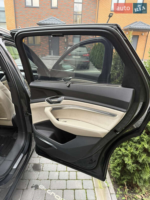 Позашляховик / Кросовер Audi e-tron 2020 в Вінниці фото 34 Позашляховик / Кросовер Audi e-tron 2020 в Вінниці