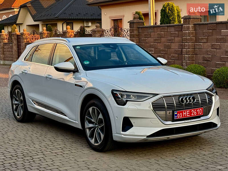 Внедорожник / Кроссовер Audi e-tron 2020 в Ровно фото 6 Внедорожник / Кроссовер Audi e-tron 2020 в Ровно