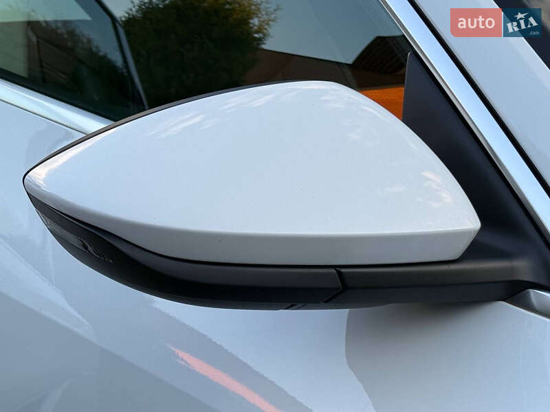 Внедорожник / Кроссовер Audi e-tron 2020 в Ровно фото 73 Внедорожник / Кроссовер Audi e-tron 2020 в Ровно