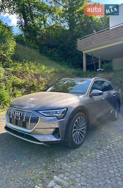 Позашляховик / Кросовер Audi e-tron 2019 в Рівному
