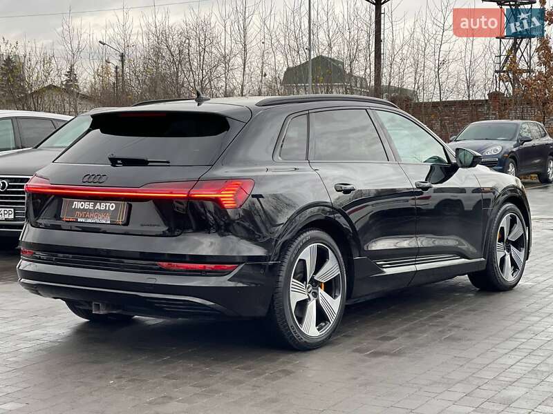Позашляховик / Кросовер Audi e-tron 2021 в Львові