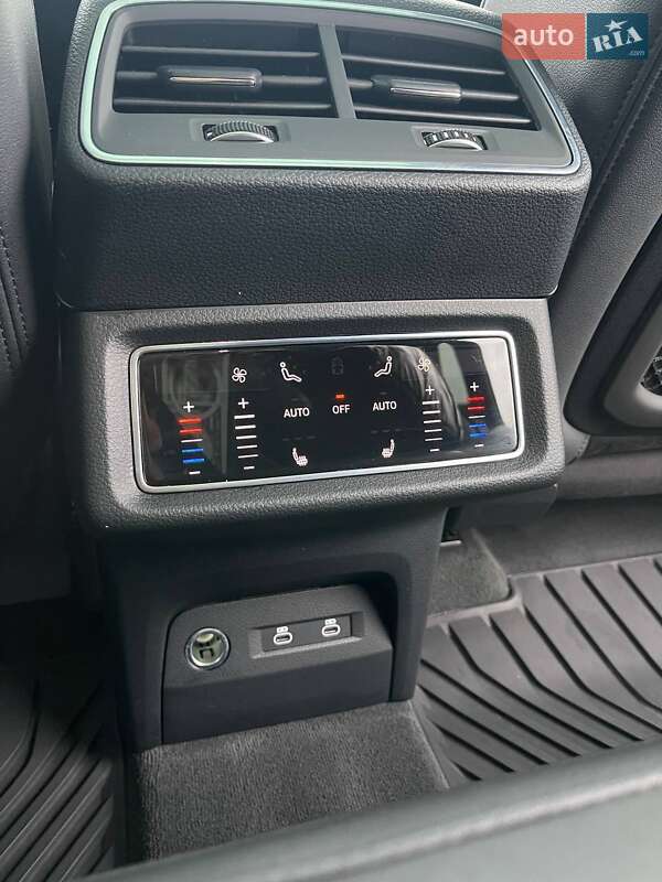 Позашляховик / Кросовер Audi e-tron 2021 в Львові