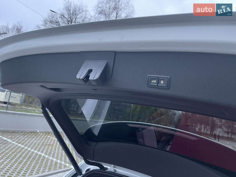 Позашляховик / Кросовер Audi e-tron 2019 в Рівному