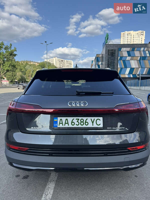 Позашляховик / Кросовер Audi e-tron 2020 в Києві фото 2 Позашляховик / Кросовер Audi e-tron 2020 в Києві