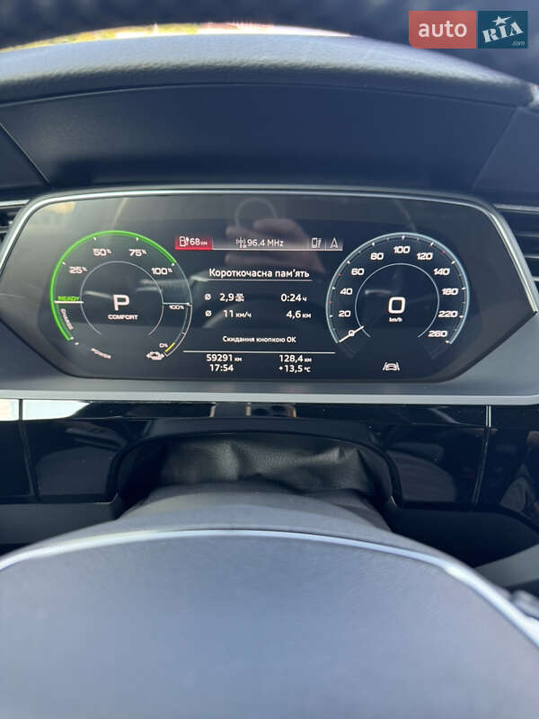 Позашляховик / Кросовер Audi e-tron 2020 в Києві фото 6 Позашляховик / Кросовер Audi e-tron 2020 в Києві