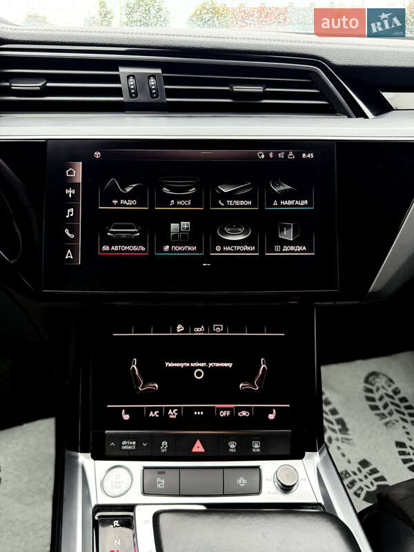 Внедорожник / Кроссовер Audi e-tron 2020 в Дрогобыче фото 26 Внедорожник / Кроссовер Audi e-tron 2020 в Дрогобыче
