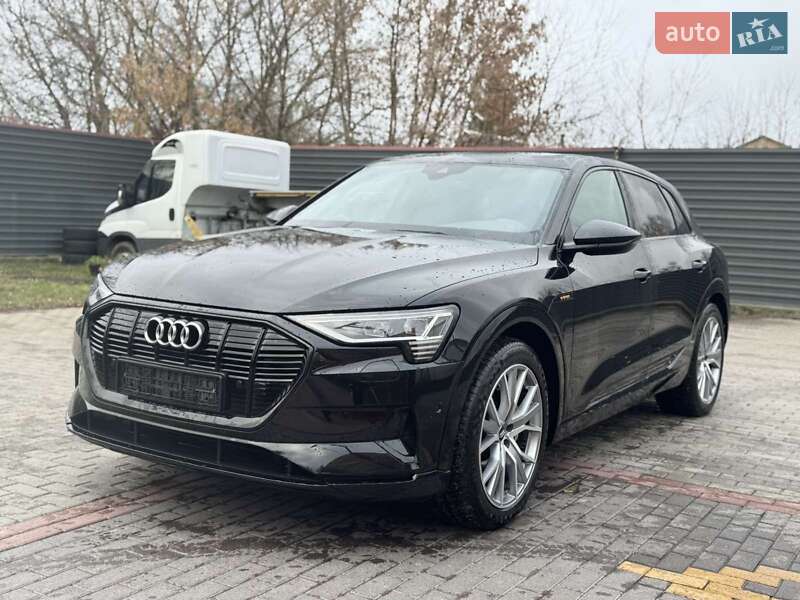 Внедорожник / Кроссовер Audi e-tron 2019 в Львове