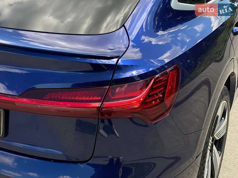 Внедорожник / Кроссовер Audi e-tron 2021 в Киеве фото 11 Внедорожник / Кроссовер Audi e-tron 2021 в Киеве