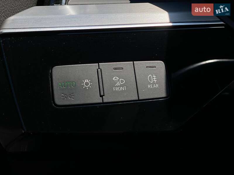 Внедорожник / Кроссовер Audi e-tron 2021 в Киеве фото 31 Внедорожник / Кроссовер Audi e-tron 2021 в Киеве