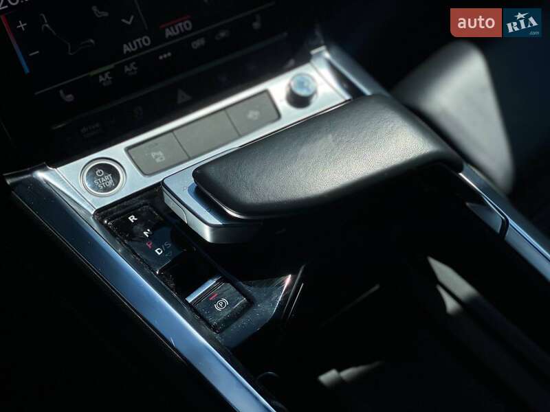 Внедорожник / Кроссовер Audi e-tron 2021 в Киеве фото 36 Внедорожник / Кроссовер Audi e-tron 2021 в Киеве