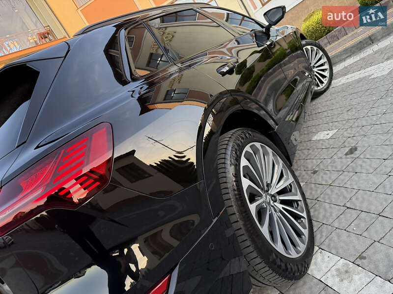 Внедорожник / Кроссовер Audi e-tron 2019 в Дрогобыче фото 52 Внедорожник / Кроссовер Audi e-tron 2019 в Дрогобыче