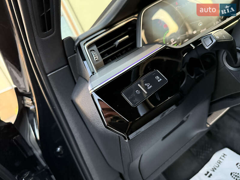 Внедорожник / Кроссовер Audi e-tron 2019 в Дрогобыче фото 66 Внедорожник / Кроссовер Audi e-tron 2019 в Дрогобыче