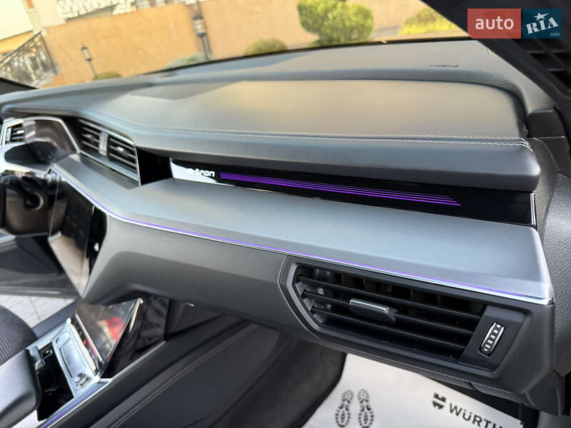 Внедорожник / Кроссовер Audi e-tron 2019 в Дрогобыче фото 84 Внедорожник / Кроссовер Audi e-tron 2019 в Дрогобыче