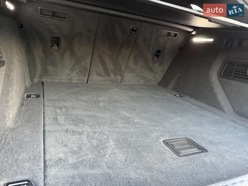 Внедорожник / Кроссовер Audi e-tron 2019 в Дрогобыче фото 100 Внедорожник / Кроссовер Audi e-tron 2019 в Дрогобыче