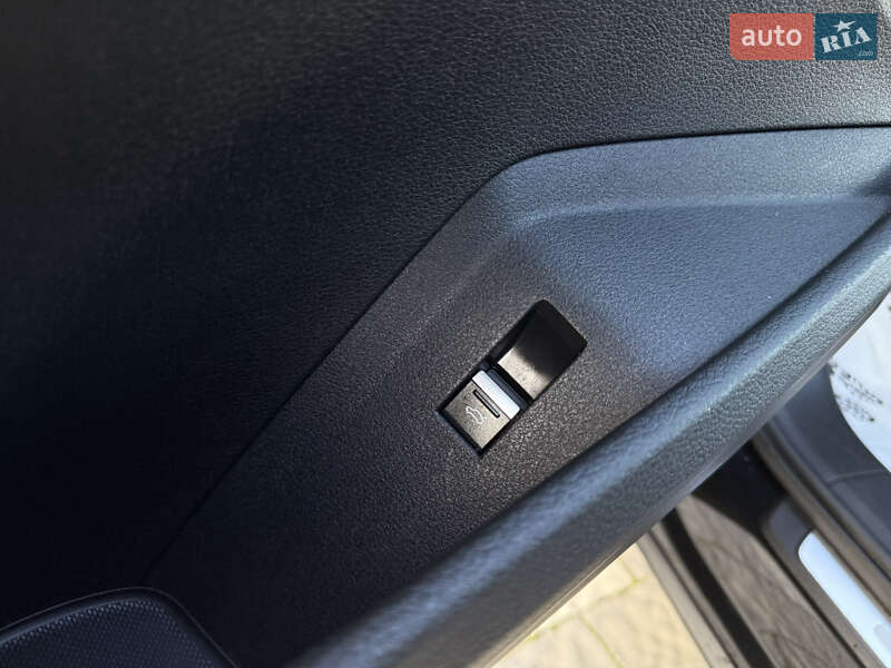 Внедорожник / Кроссовер Audi e-tron 2020 в Дрогобыче фото 73 Внедорожник / Кроссовер Audi e-tron 2020 в Дрогобыче