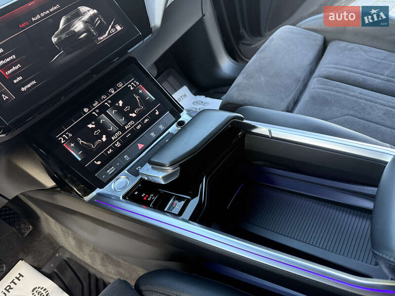Внедорожник / Кроссовер Audi e-tron 2020 в Дрогобыче фото 78 Внедорожник / Кроссовер Audi e-tron 2020 в Дрогобыче