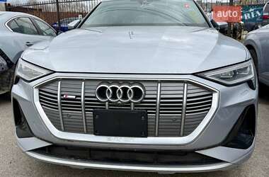 Внедорожник / Кроссовер Audi e-tron 2022 в Киеве