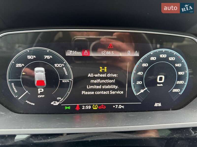 Позашляховик / Кросовер Audi e-tron 2022 в Києві
