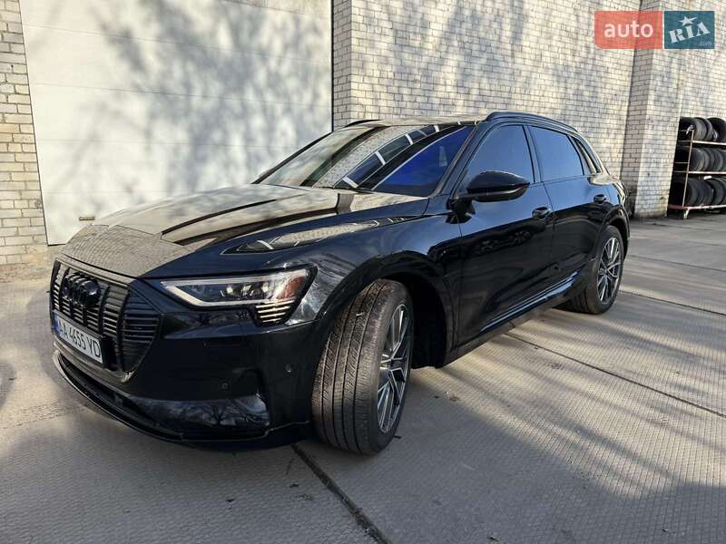 Внедорожник / Кроссовер Audi e-tron 2019 в Харькове