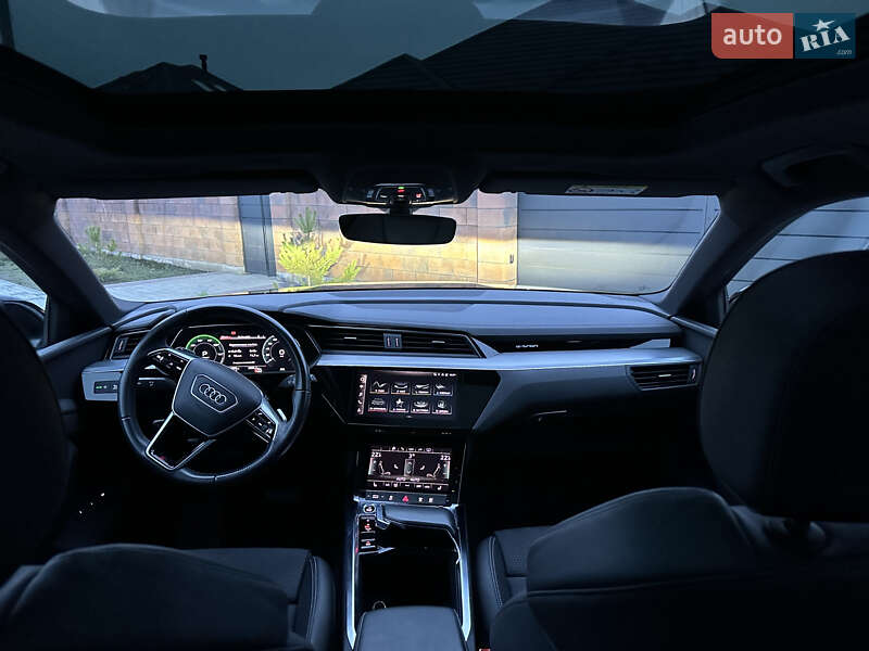 Позашляховик / Кросовер Audi e-tron 2022 в Рівному фото 17 Позашляховик / Кросовер Audi e-tron 2022 в Рівному