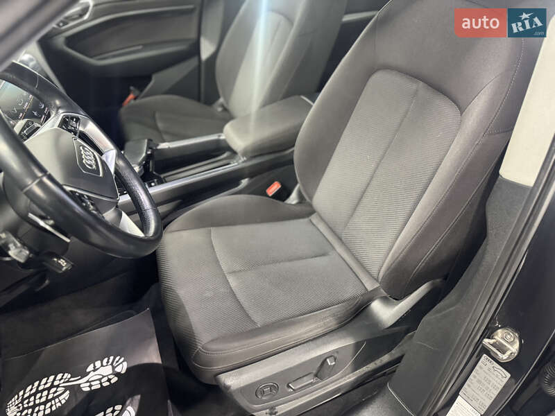 Внедорожник / Кроссовер Audi e-tron 2021 в Мукачево