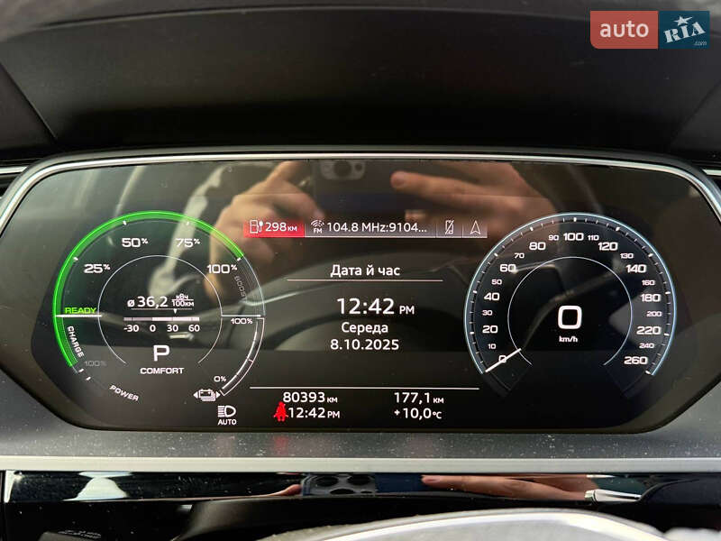 Внедорожник / Кроссовер Audi e-tron 2022 в Стрые