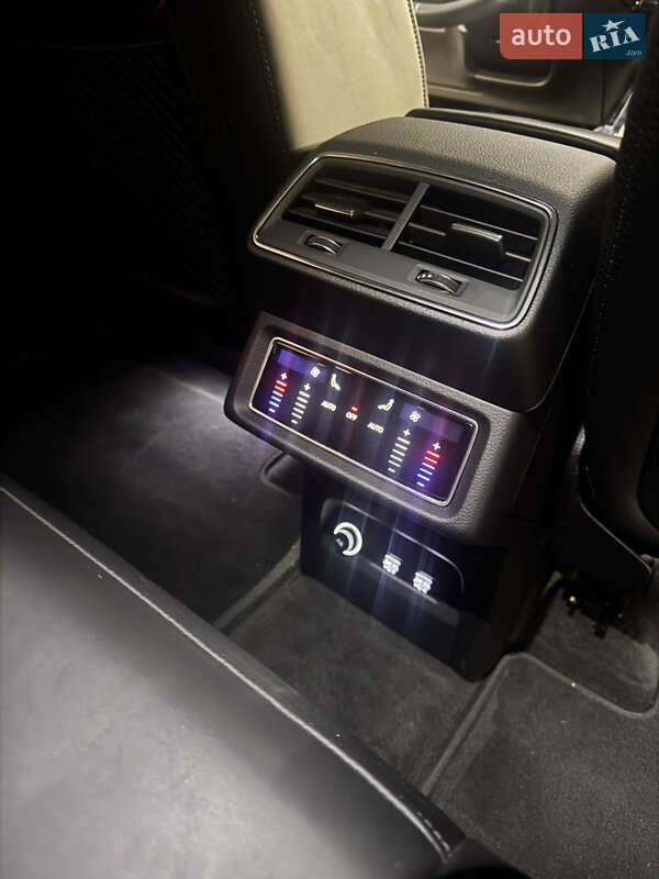 Внедорожник / Кроссовер Audi e-tron 2019 в Киеве фото 14 Внедорожник / Кроссовер Audi e-tron 2019 в Киеве