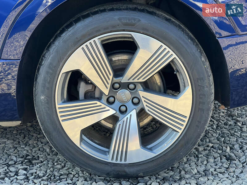 Позашляховик / Кросовер Audi e-tron 2020 в Луцьку