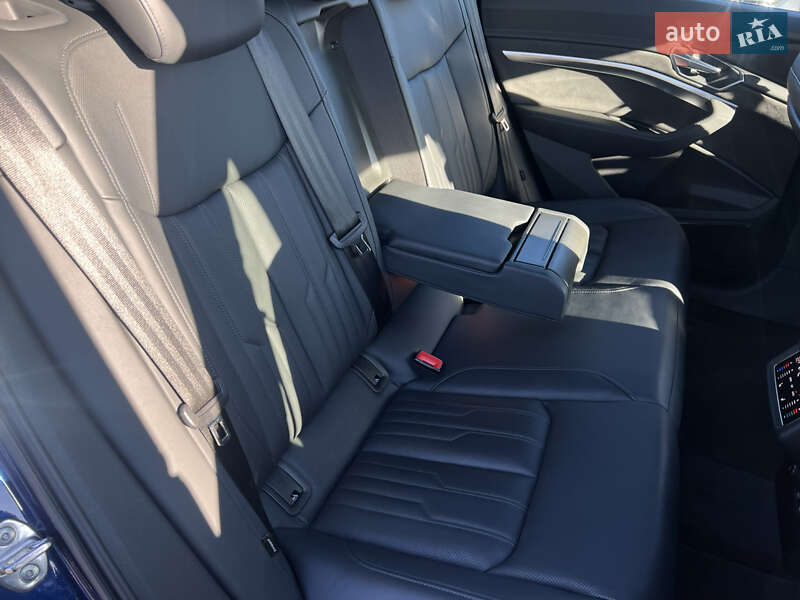 Позашляховик / Кросовер Audi e-tron 2020 в Луцьку