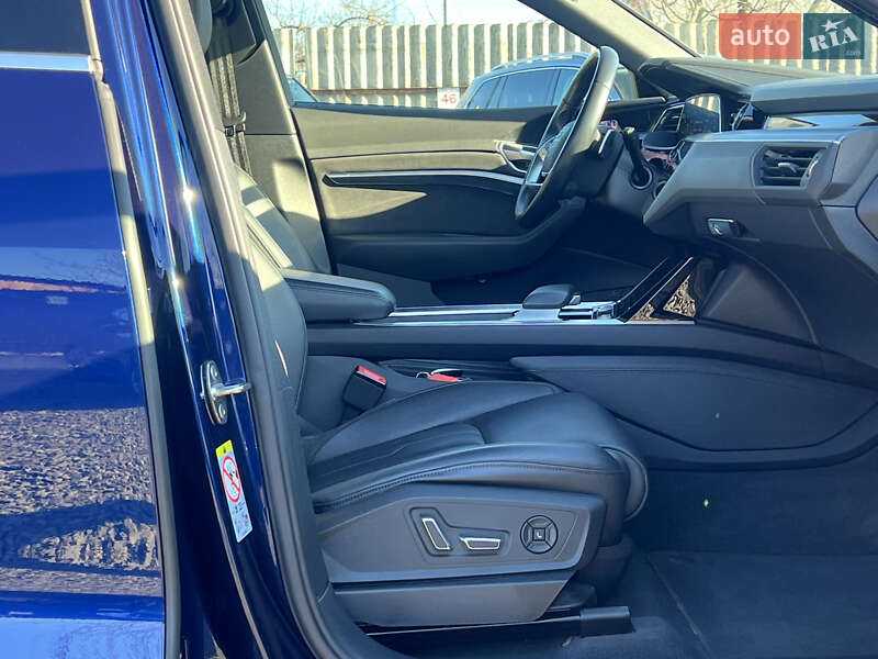 Позашляховик / Кросовер Audi e-tron 2020 в Луцьку