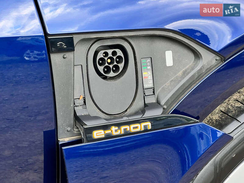 Позашляховик / Кросовер Audi e-tron 2020 в Луцьку
