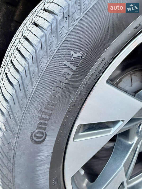 Позашляховик / Кросовер Audi e-tron 2021 в Києві фото 32 Позашляховик / Кросовер Audi e-tron 2021 в Києві