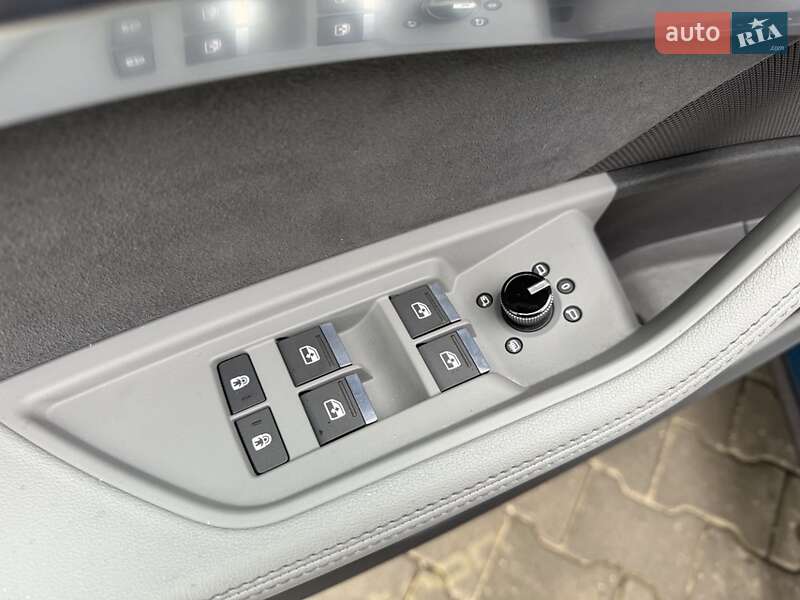 Позашляховик / Кросовер Audi e-tron 2022 в Хмельницькому фото 40 Позашляховик / Кросовер Audi e-tron 2022 в Хмельницькому