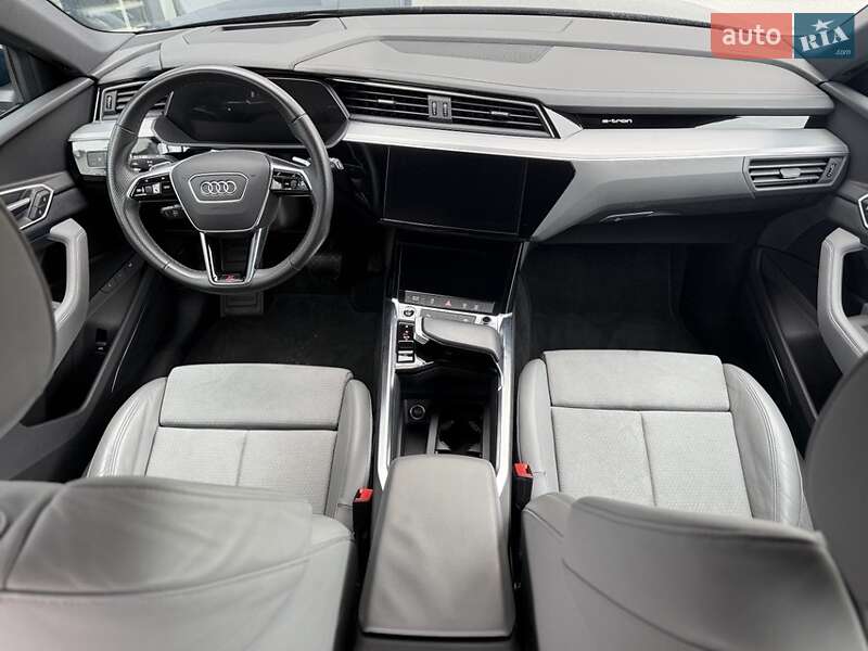 Позашляховик / Кросовер Audi e-tron 2022 в Хмельницькому фото 54 Позашляховик / Кросовер Audi e-tron 2022 в Хмельницькому