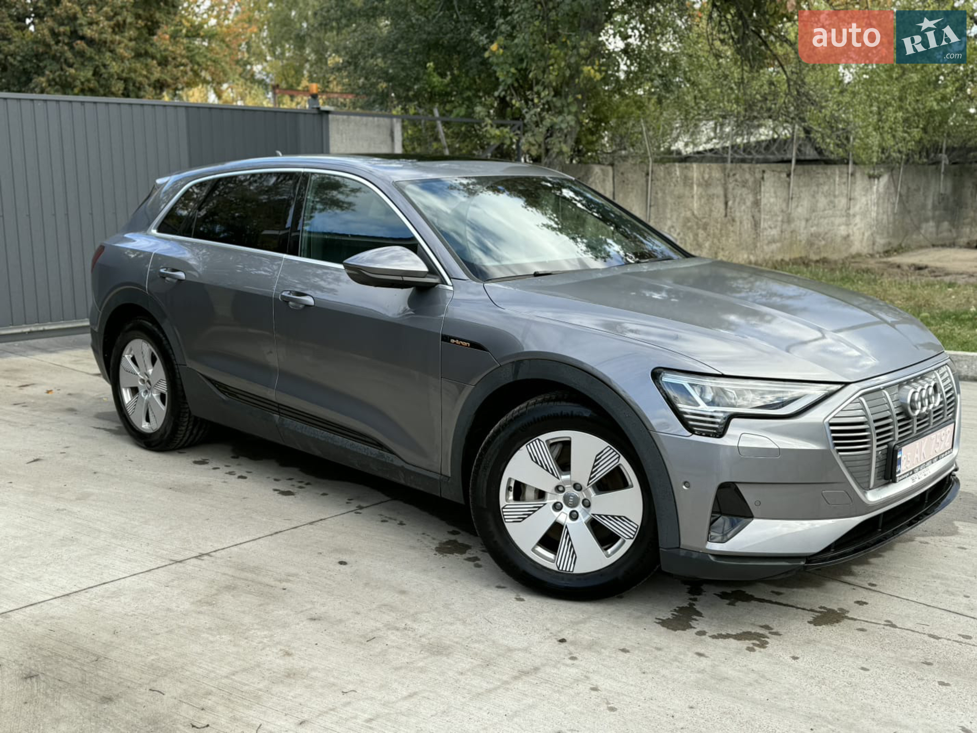 2020 Audi e-tron - мініатюра 12