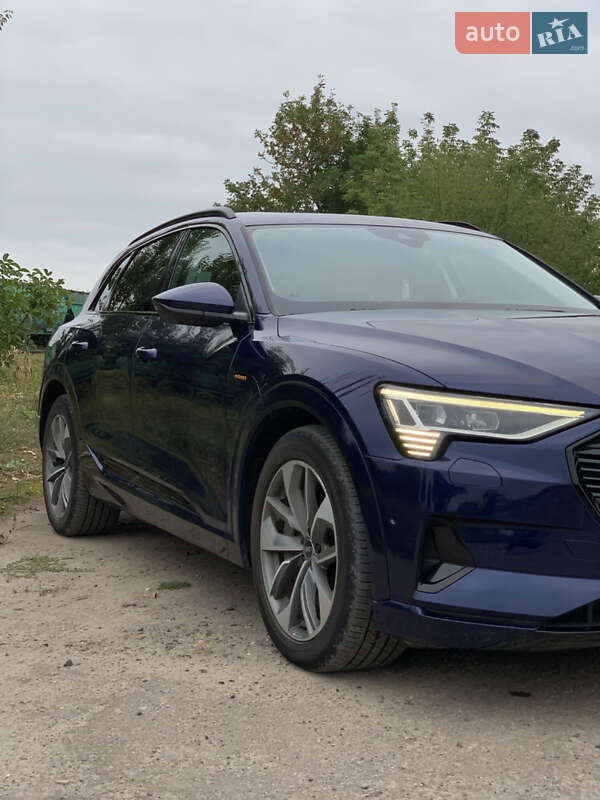 Позашляховик / Кросовер Audi e-tron 2021 в Хмельницькому фото 3 Позашляховик / Кросовер Audi e-tron 2021 в Хмельницькому