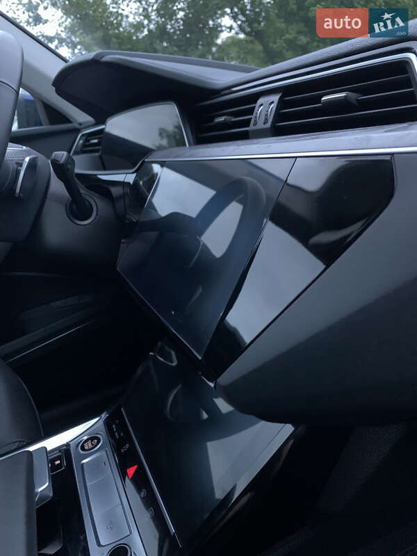 Позашляховик / Кросовер Audi e-tron 2021 в Хмельницькому фото 51 Позашляховик / Кросовер Audi e-tron 2021 в Хмельницькому