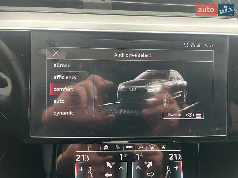 Позашляховик / Кросовер Audi e-tron 2022 в Рівному