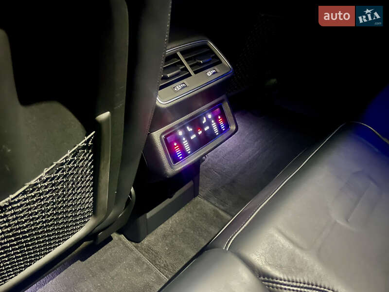 Позашляховик / Кросовер Audi e-tron 2022 в Рівному