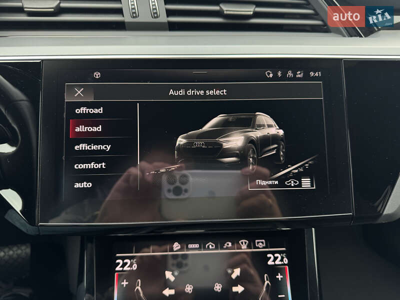 Внедорожник / Кроссовер Audi e-tron 2022 в Мукачево