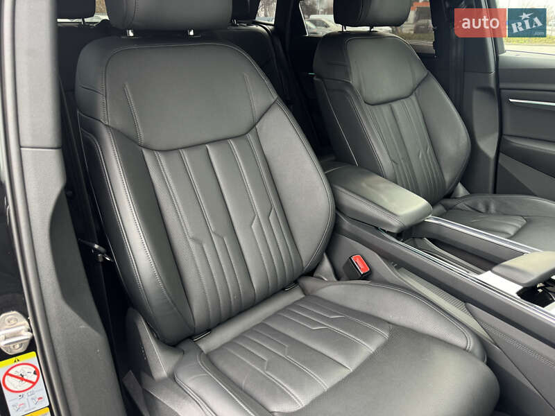 Внедорожник / Кроссовер Audi e-tron 2022 в Мукачево