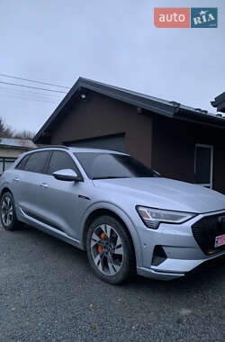 Внедорожник / Кроссовер Audi e-tron 2022 в Львове