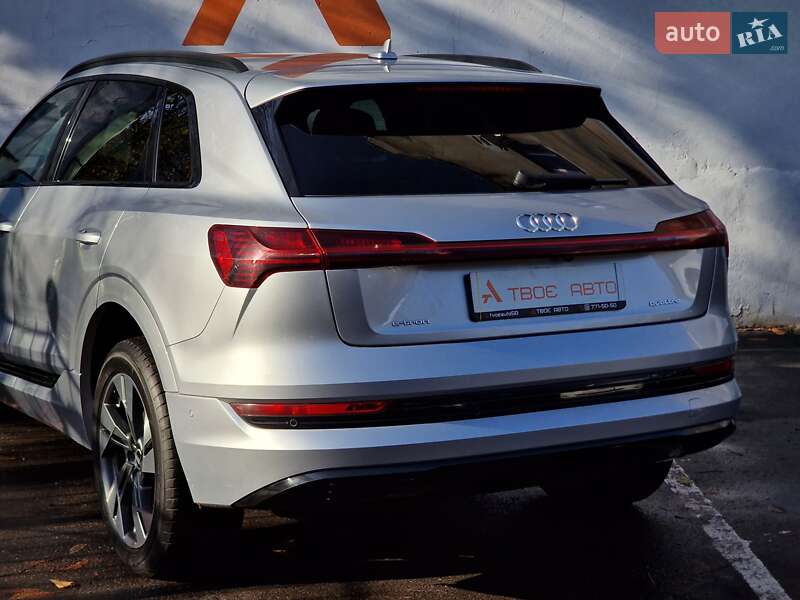 Внедорожник / Кроссовер Audi e-tron 2020 в Одессе