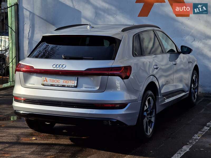 Внедорожник / Кроссовер Audi e-tron 2020 в Одессе