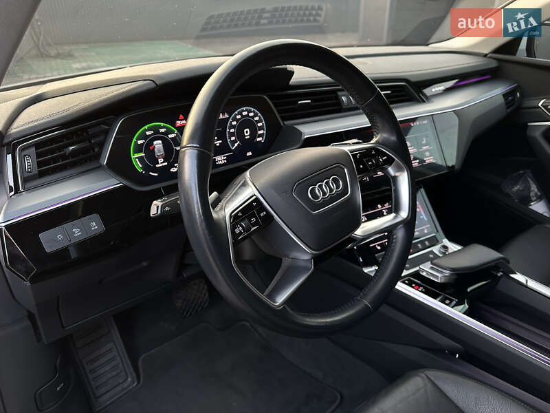 Внедорожник / Кроссовер Audi e-tron 2019 в Каменском