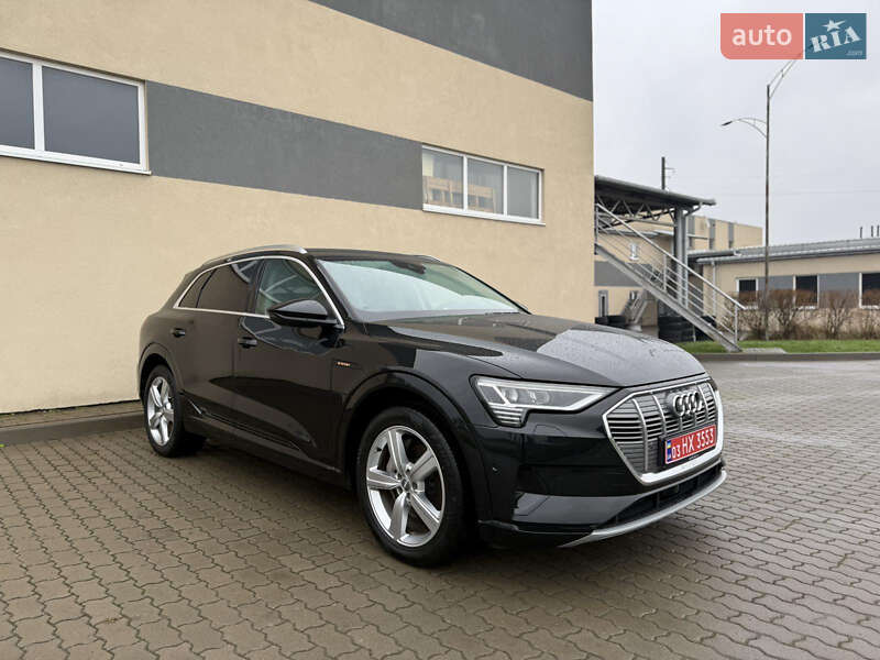 Внедорожник / Кроссовер Audi e-tron 2019 в Радехове