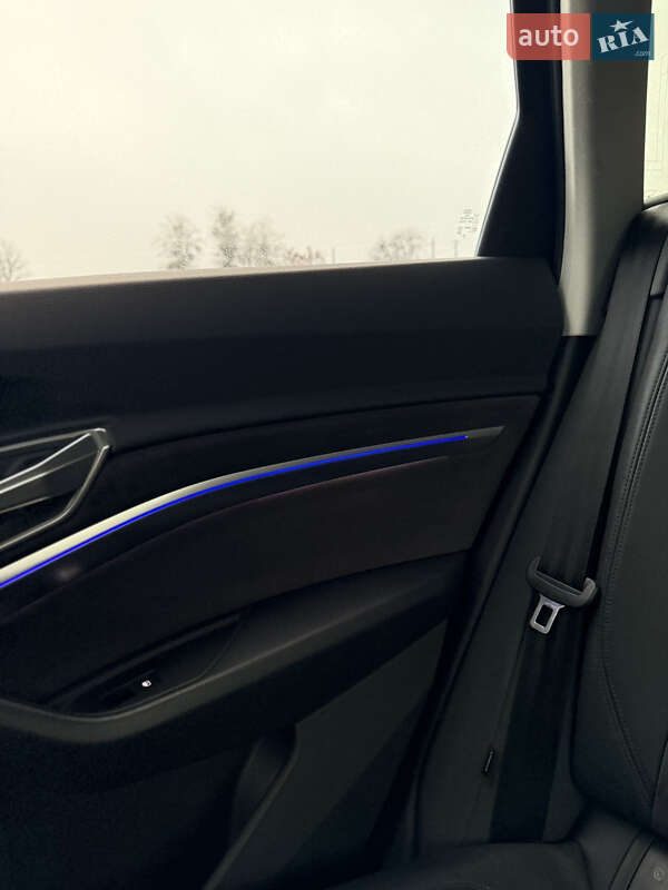 Внедорожник / Кроссовер Audi e-tron 2019 в Радехове