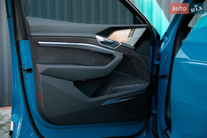 Внедорожник / Кроссовер Audi e-tron 2019 в Мукачево