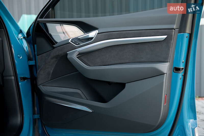 Внедорожник / Кроссовер Audi e-tron 2019 в Мукачево